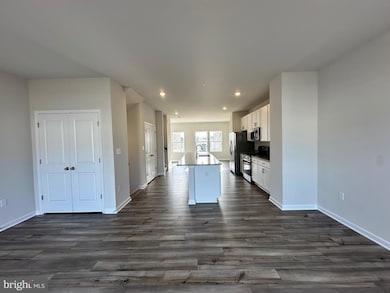 10979 Barnard Place, Waldorf, MD 20695 - photo 6