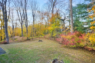 8 Quarry Corner unit 8, Ridgefield, CT 06877 - photo 2