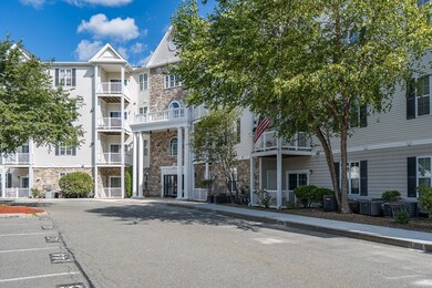 Spicket Commons unit 115, Methuen, MA 01844 - photo 2