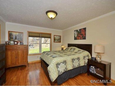 205 Meadow Woods Dr, Hendersonville, NC 28792 - photo 7