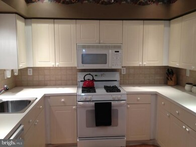 112 Arden Ct, Harleysville, PA 19438 - photo 5