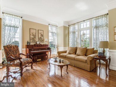 21588 Burnt Hickory Ct, Broadlands, VA 20148 - photo 3