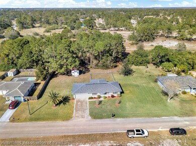 240 Blue Moon Ave, Lake Placid, FL 33852 - photo 3