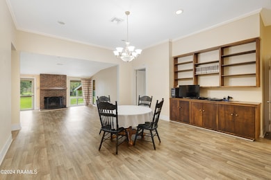 402 Main St-7