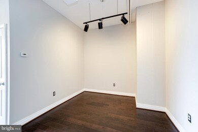 1205 N Garfield St unit 409, Arlington, VA 22201 - photo 3