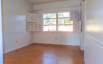 637 NW Holiday Dr, Lake City, FL 32055 - photo 4