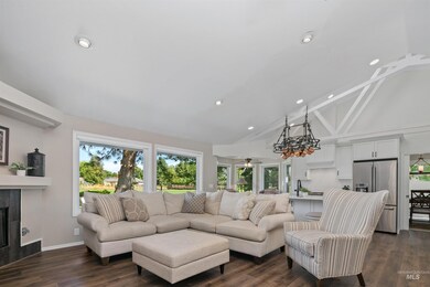 840 N Nicklaus Ln, Eagle, ID 83616 - photo 5