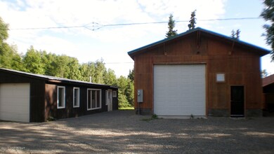 ws shop with other shed