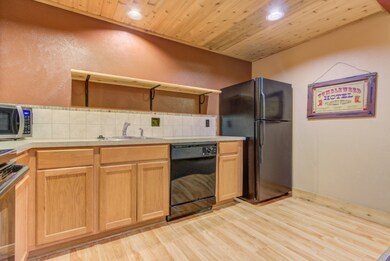 5900 S Water Rd (6 of 53)