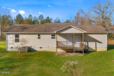 1930 W Robbins Rd, Robbins, TN 37852 - photo 6