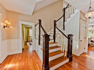 Foyer.