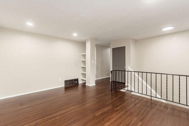 008_3a5_F 5101 Hatfield Dr016