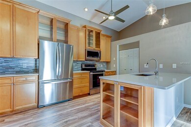 Gorgeous Kitchen with New Quartz Countertops!