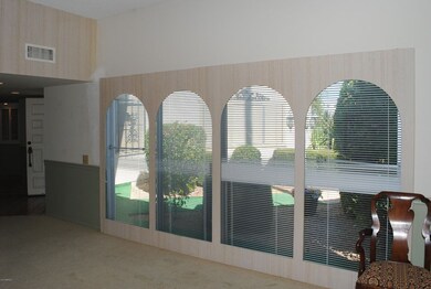 3_G548T3_still_lr-fo