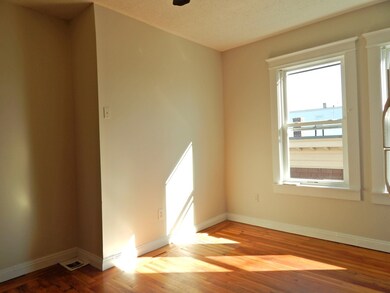 71 Central Ave unit 3, Chelsea, MA 02150 - photo 2