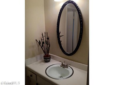 Master Bath/Spa.