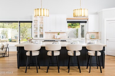 Kitchen Breakfast Bar