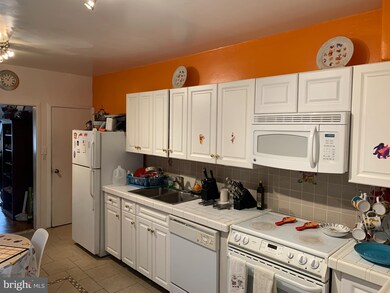 1145 Perry St, Reading, PA 19604 - photo 3