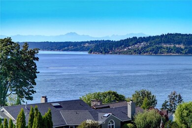 2747 Soundview Dr W, University Place, WA 98466 - photo 5