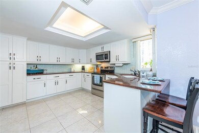 Massive kitchen cabinets