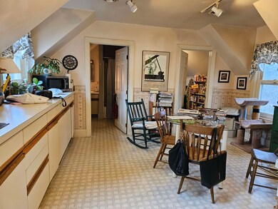 39 South St, Keene, NH 03431 - photo 5