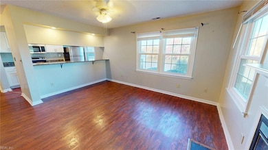 952 Saint Andrews Reach unit A, Chesapeake, VA 23320 - photo 6