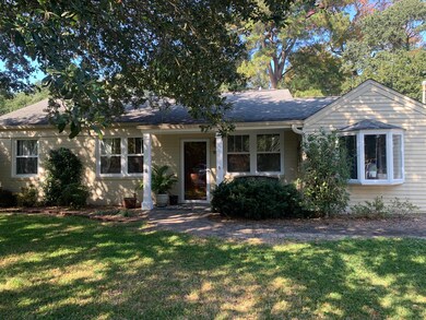 734 Powhatan Ave, Mount Pleasant, SC 29464 - photo 2