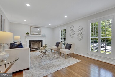 8709 Eaglebrook Ct, Alexandria, VA 22308 - photo 6