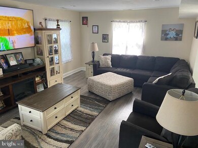 10 Paddock Ln, Willingboro, NJ 08046 - photo 4