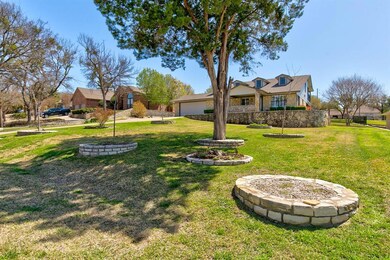 4225 Mojave Dr, Granbury, TX 76049 - photo 2