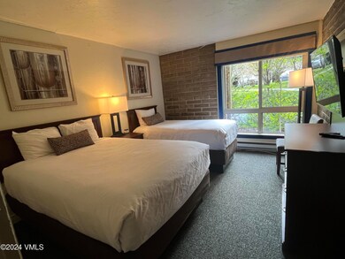 1203 guest bed