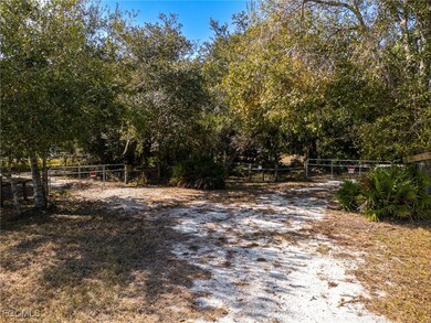 8355 SW Prairie Ave, Arcadia, FL 34269 - photo 6