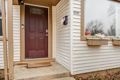 1041 S Crutcher Ave-5