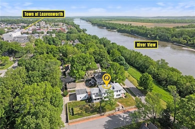 928 S Esplanade St, Leavenworth, KS 66048 - photo 3