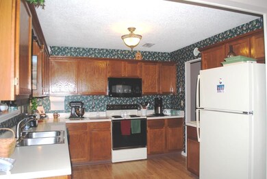 9 Oak Knoll Ln, Bella Vista, AR 72715 - photo 5