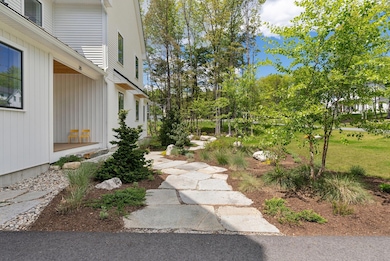 30 Peaceful Way