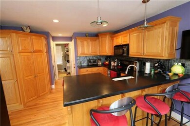 905 Birchwood Dr, Raymore, MO 64083 - photo 7