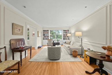 20 Church St Greenwich CT-large-025-026-