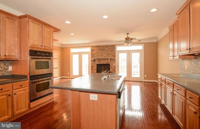 470 Harbor Side St, Woodbridge, VA 22191 - photo 7
