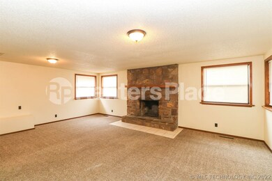 2981 W 66th St, Tulsa, OK 74132 - photo 6