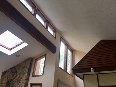 4135 Sycamore Ln, East Stroudsburg, PA 18301 - photo 6