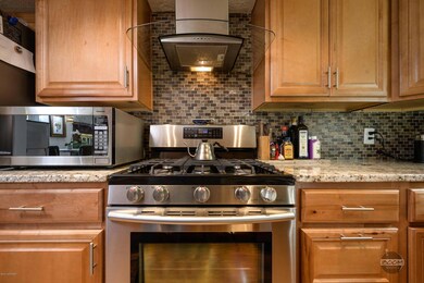 Kitchen with lots of cabinetspace