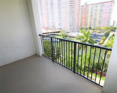 17150 N Bay Rd unit 2612, Sunny Isles Beach, FL 33160 - photo 3