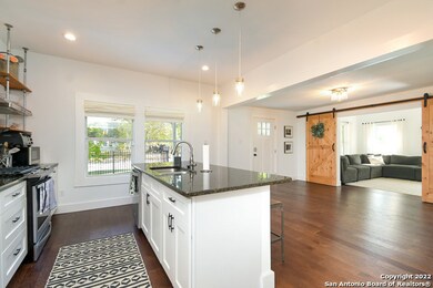 524 E Evergreen St, San Antonio, TX 78212 - photo 7