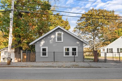 42 Palmer St, Quincy, MA 02169 - photo 2