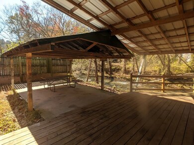 Covered Side Yard Area