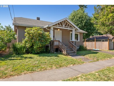 7905 N Van Houten Ave, Portland, OR 97203 - photo 2