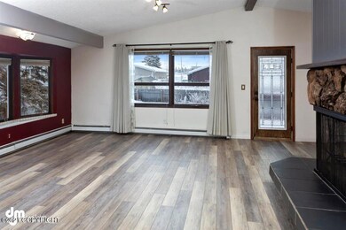 37-Living Room_DMD_7932
