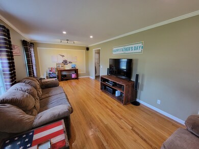 205 Woodmont Dr, Shelbyville, TN 37160 - photo 6