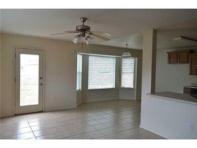 14291 Desert Sunset Dr, Horizon City, TX 79928 - photo 3